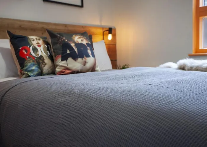 Higgihaus 34 Cabot Mews